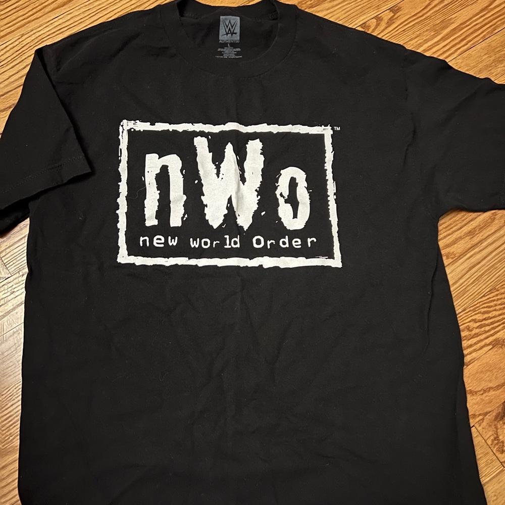 EUC NWO T-shirt
